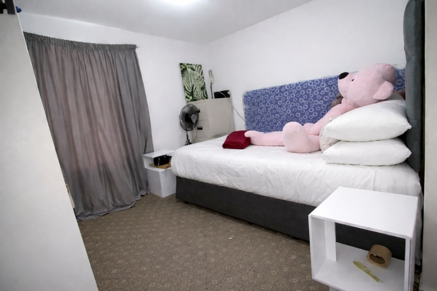 2 Bedroom Property for Sale in Parklands Western Cape